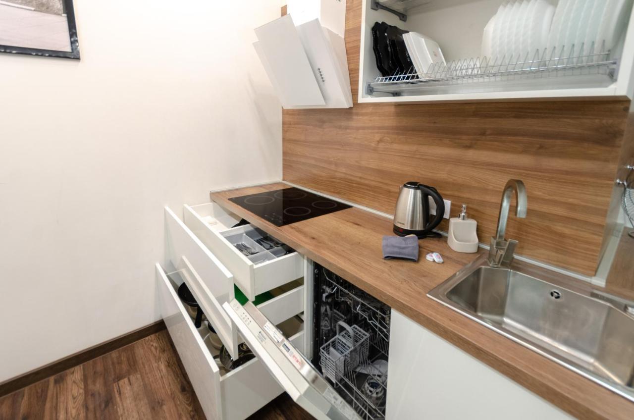 Petrovdom Apartaments 8-188 In Rc Central Park, 7 John Mccain Street Kiev Exterior foto