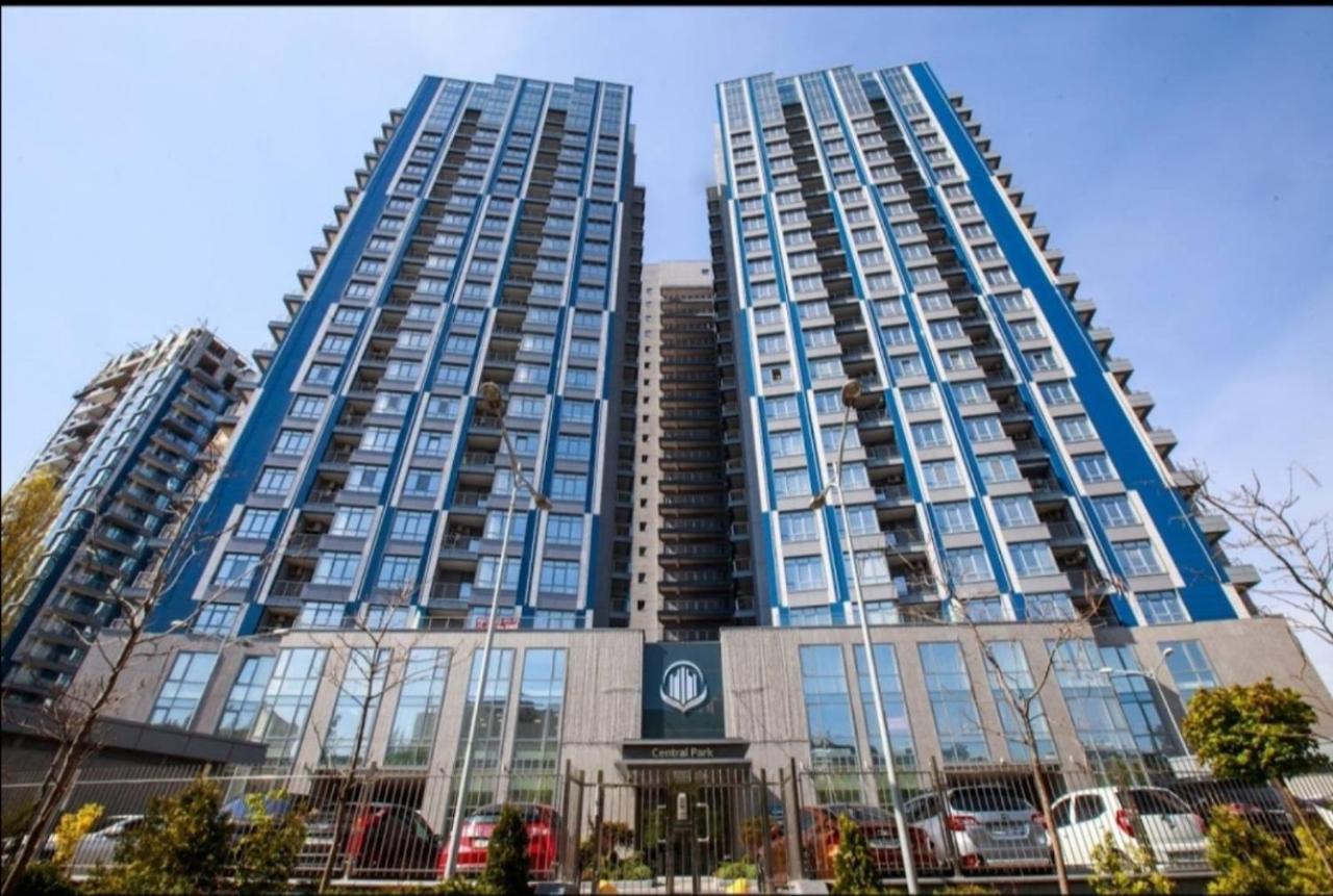 Petrovdom Apartaments 8-188 In Rc Central Park, 7 John Mccain Street Kiev Exterior foto